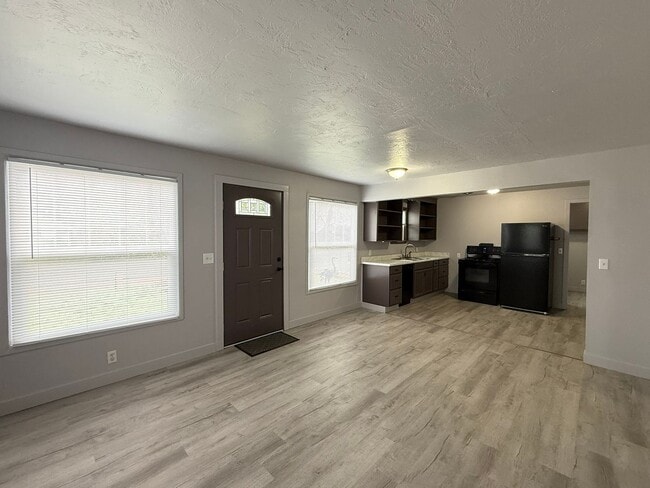 Photo - Freshly Updated Thurston Home!