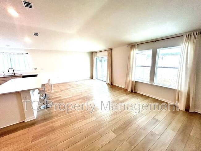 Photo - 1046 Panther Lk Pkwy