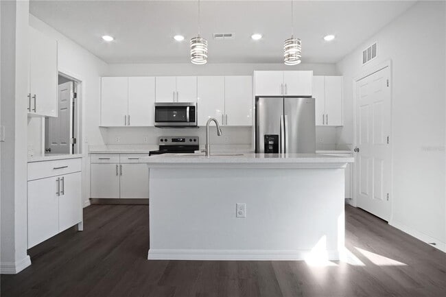 Photo - 1311 Hillsborough Ln House