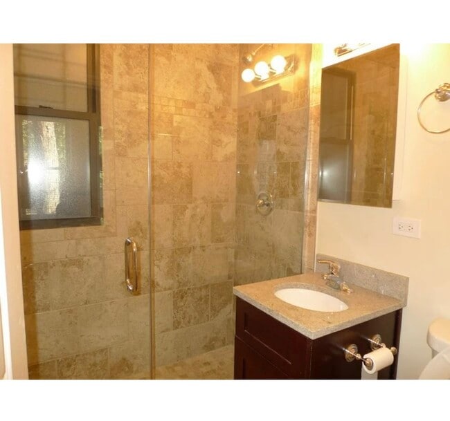 Photo - 1645 W Waveland Ave Unidad 1645-2