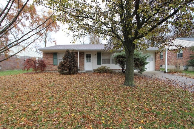 Building Photo - 3 bedroom 2 bathroom Single Family Home