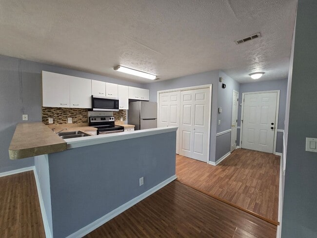Photo - 6752 Willowbrook Dr