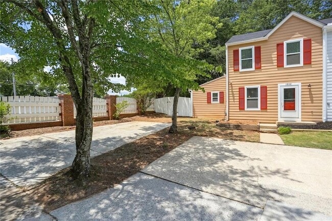 Photo - 1802 Cumberland Valley Pl SE