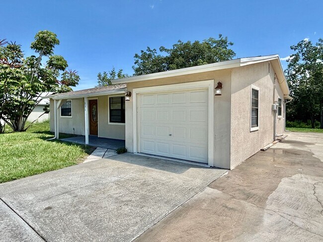 Photo - 3BR 1BA Annual Unfurnished Rental Availabl...