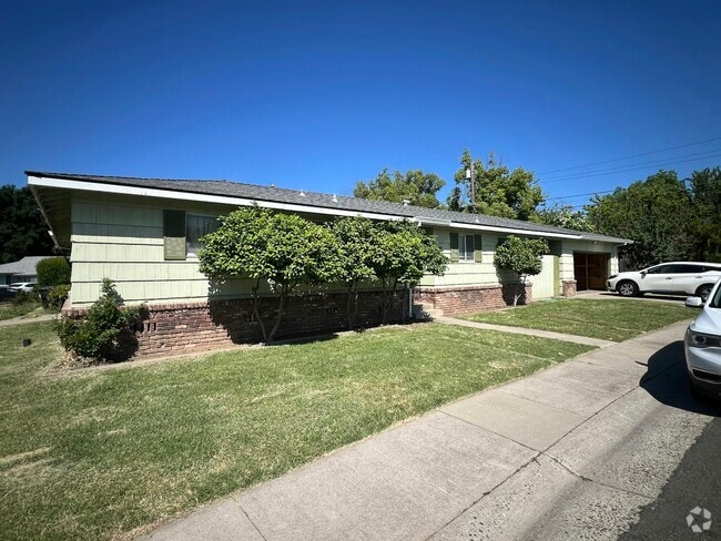 Building Photo - 1461 Topaz Way Rental