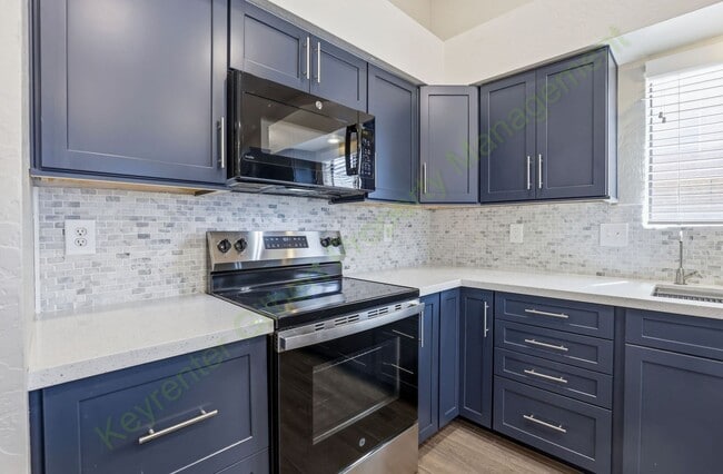 Photo - Beautiful Gilbert Home Near Downtown, Parks & Top Commuter Routes!