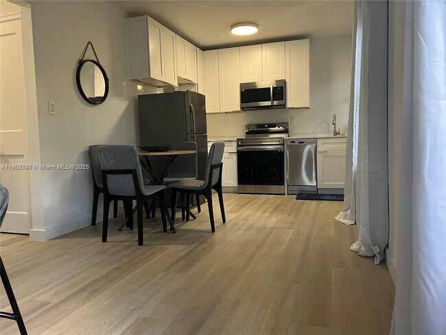 Photo - 421 75th St Unit 3