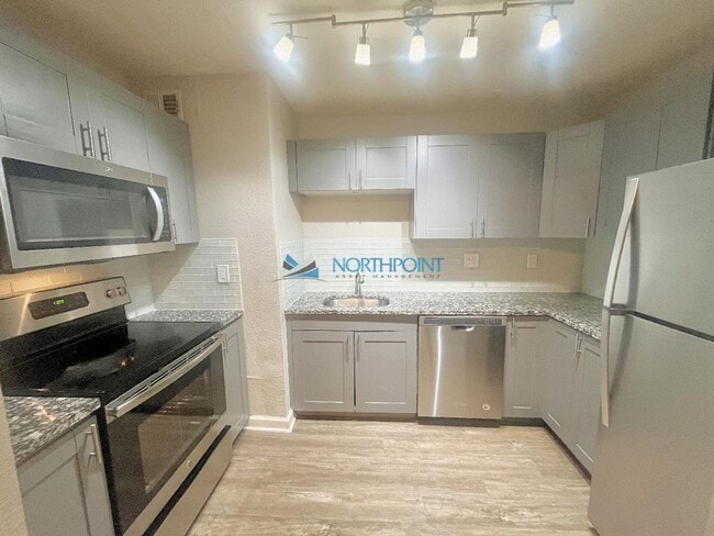 3710 Wyandotte St Unit 8