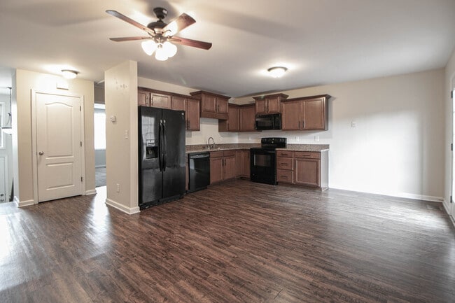 Photo - 1716-D Thistlewood Dr