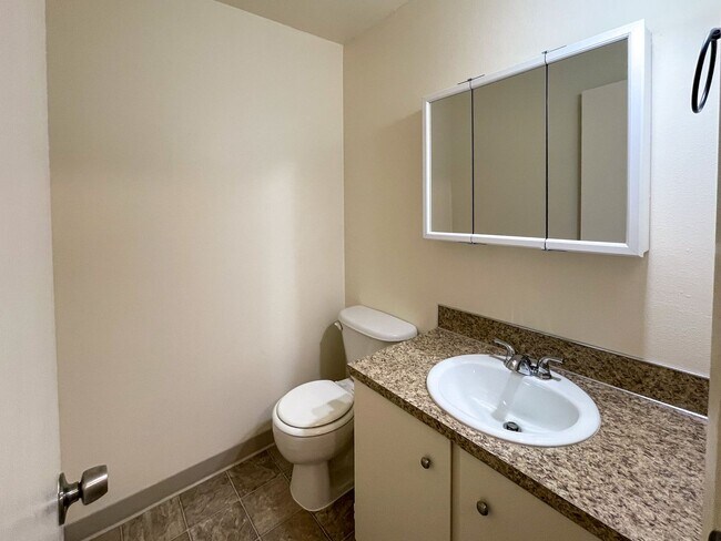 Photo - #299 JANEWOOD WEST