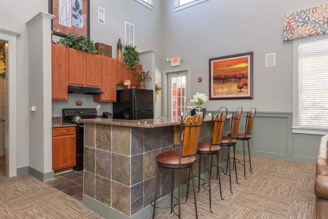 Seasons at Biltmore Lake Condominiums