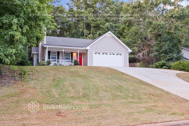 Photo - 415 Cambridge Way
