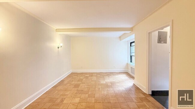 Christopher Street - Christopher Street Apartment Unit 4C