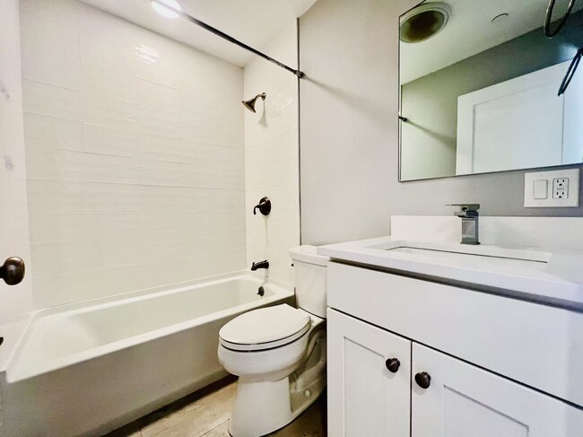 Photo - 19 Plymouth St Unit 1