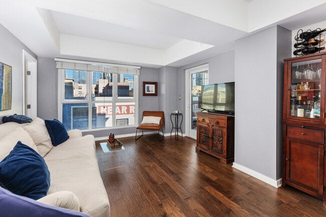 Photo - 875 G St Unit 302