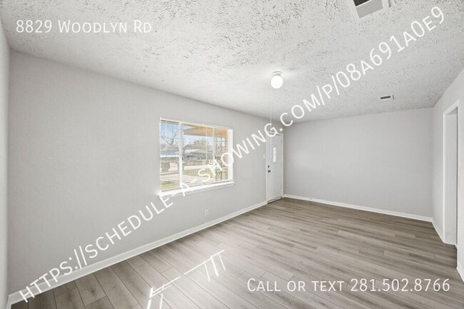Photo - 8829 Woodlyn Rd