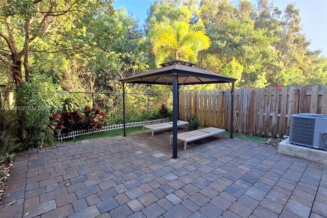 Building Photo - 1325 NW 208th Terrace