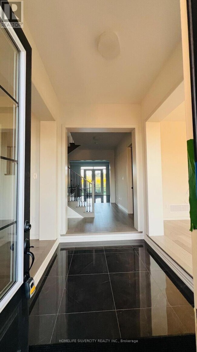 Photo - 23 Marigold Blvd.