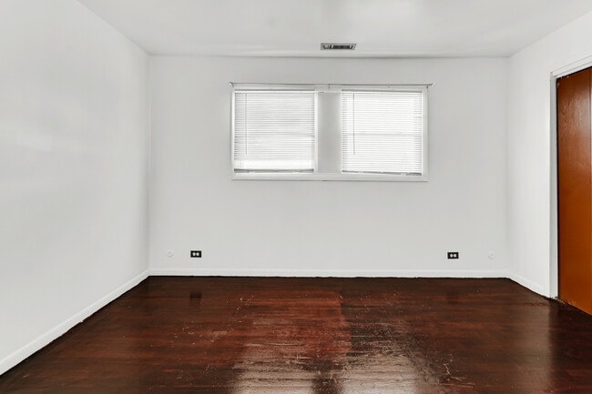 Photo - 403 Prairie Ave Unit 1