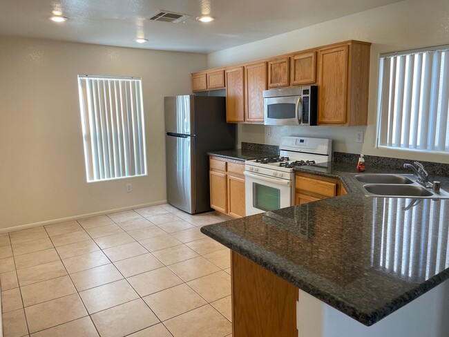 Photo - 5038 W Desert Dandelion Ct