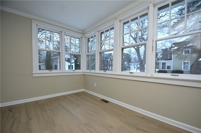 Photo - 27 Boughton Ave
