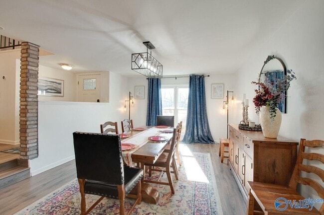 Photo - 2013 Wrenwood Dr SE