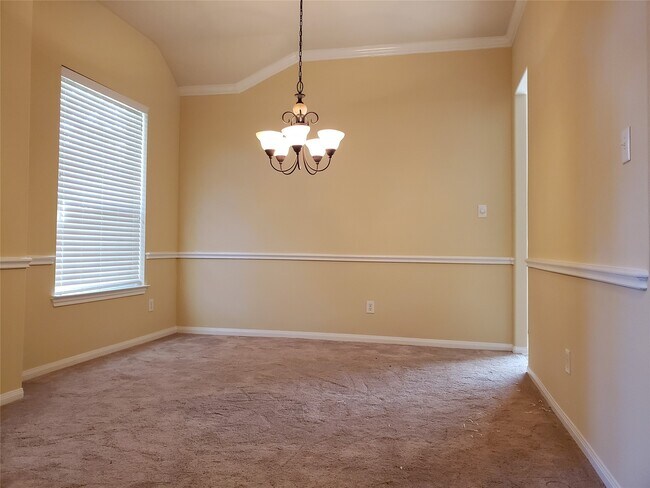 Photo - 2203 Winchester Lake