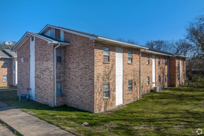 Photo - 520 Laredo St