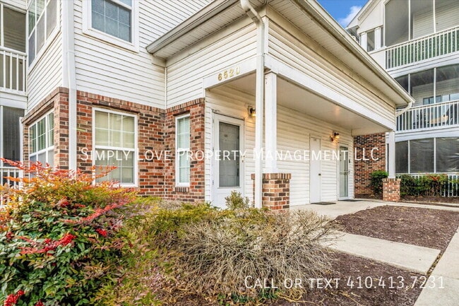 Building Photo - 6520 Lake Park Dr Unit 201