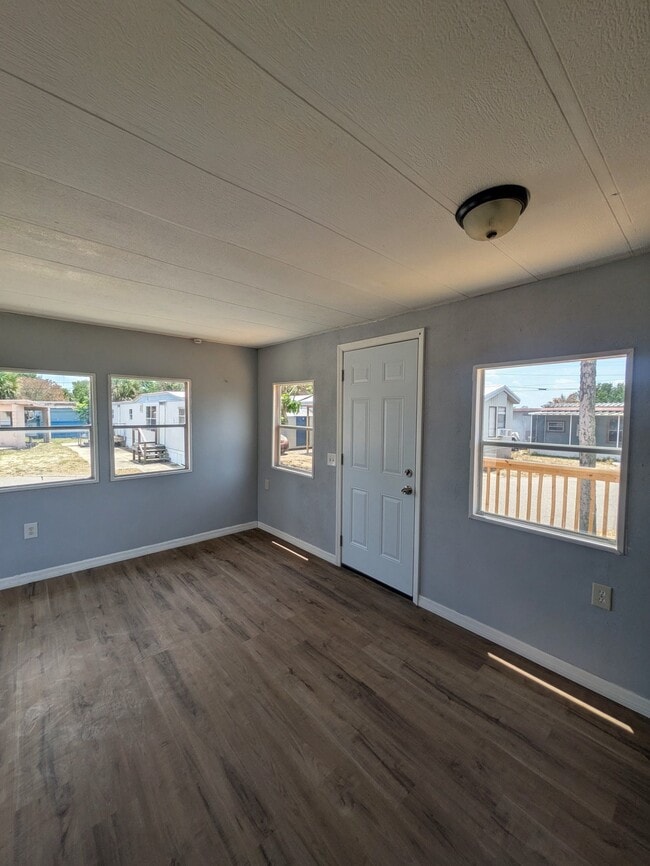 Photo - 920 Boardwalk Ln