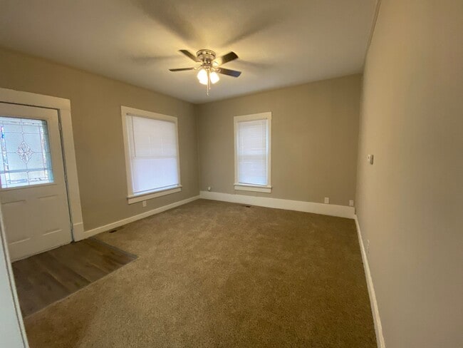 Photo - Charming 4 bedroom/2 bath home in Winfield...