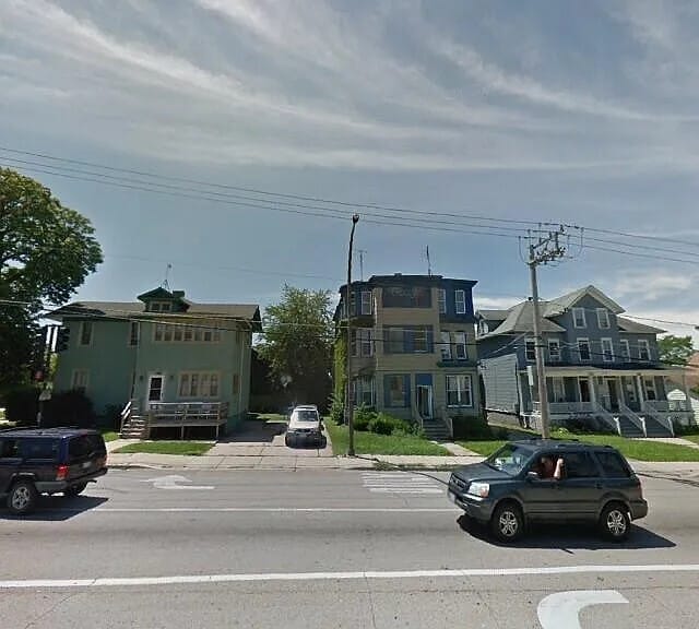Photo - 292 Villa St