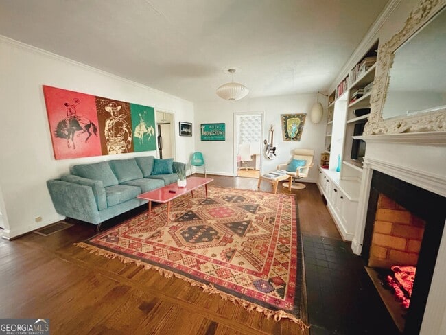 Photo - 2494 Batavia St