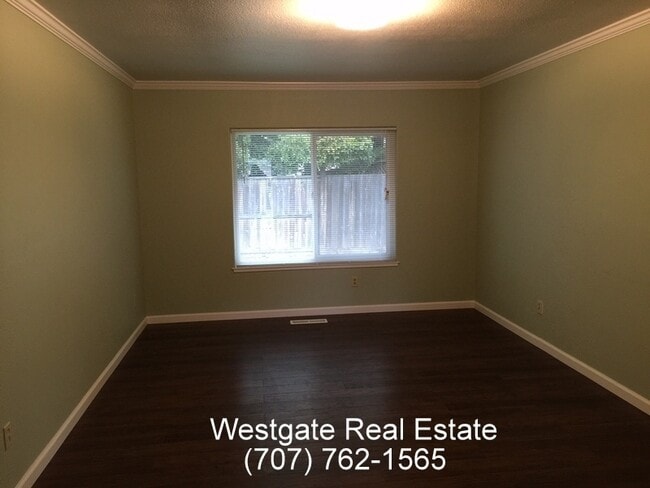 Photo - 1069 Ely Blvd S