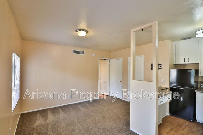 Photo - 216 N Macdonald Condo Unit #3