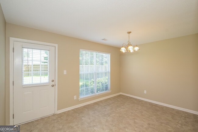 Photo - 1269 Creekview Cir