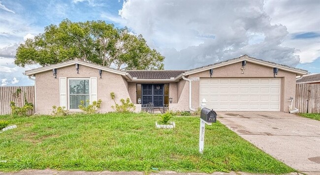 Photo - 9206 Gray Fox Ln House