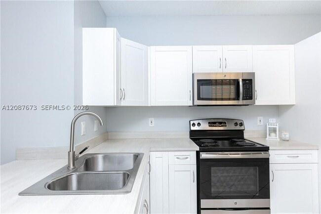 3635 San Simeon Cir