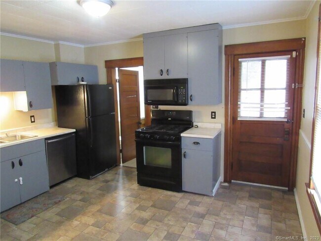 Photo - 292 Brightwood Ave