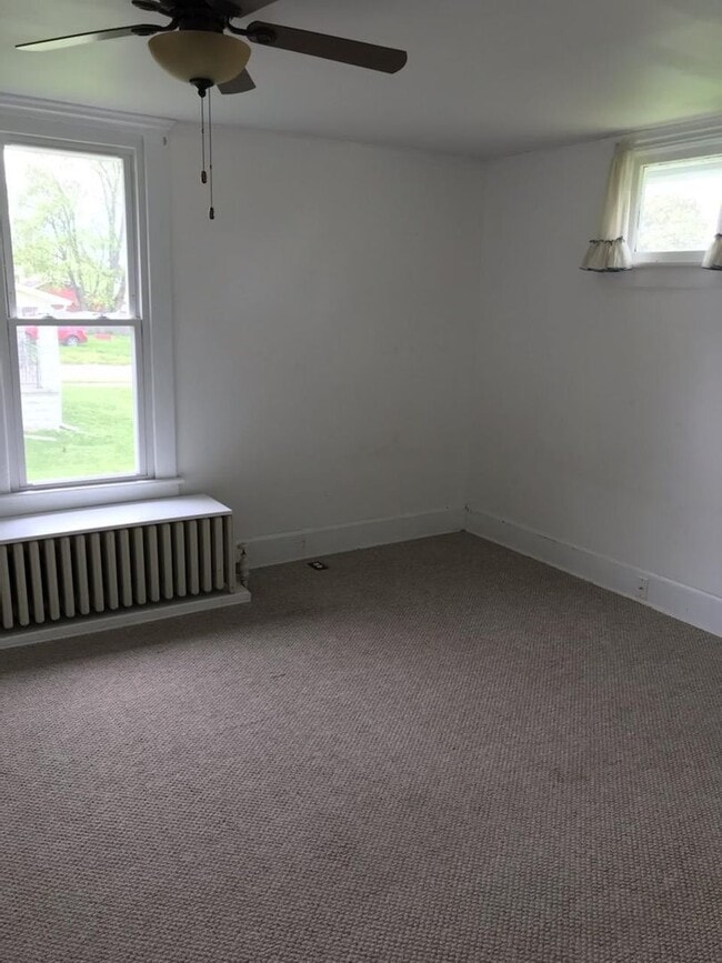 Photo - 3 bedrooms 2 baths