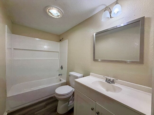 Photo - Single Family Home *LEASING SPECIAL AVAILABLE*