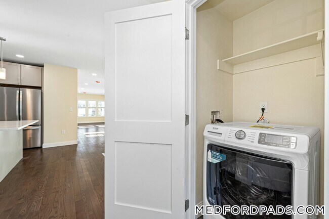 Photo - 232 Fulton St