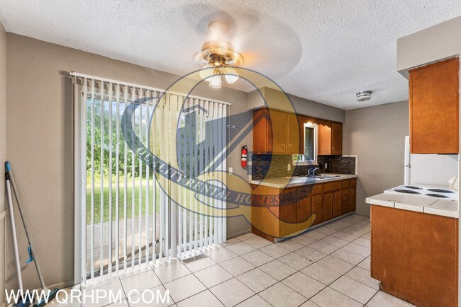 Photo - Available Now! Carmen Ainsworth Schools - Water included - SIDE BY SIDE DUPLEX