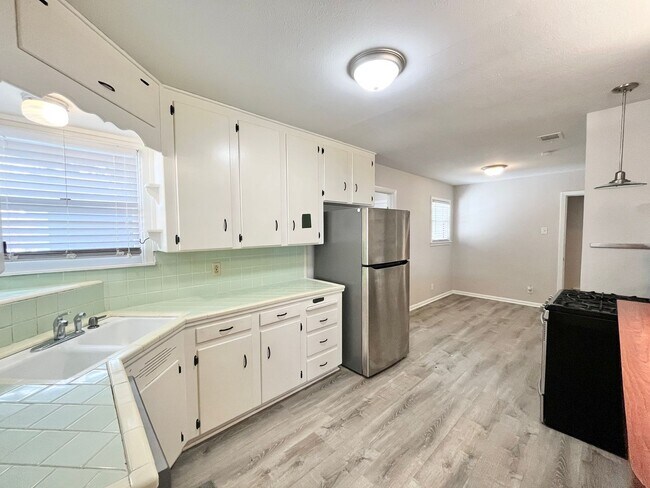 Photo - 4901 Rector Ave