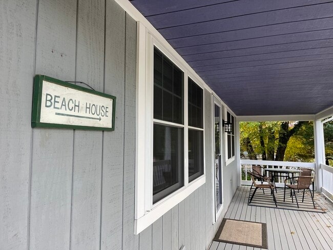 Photo - 55 Angelica Ave