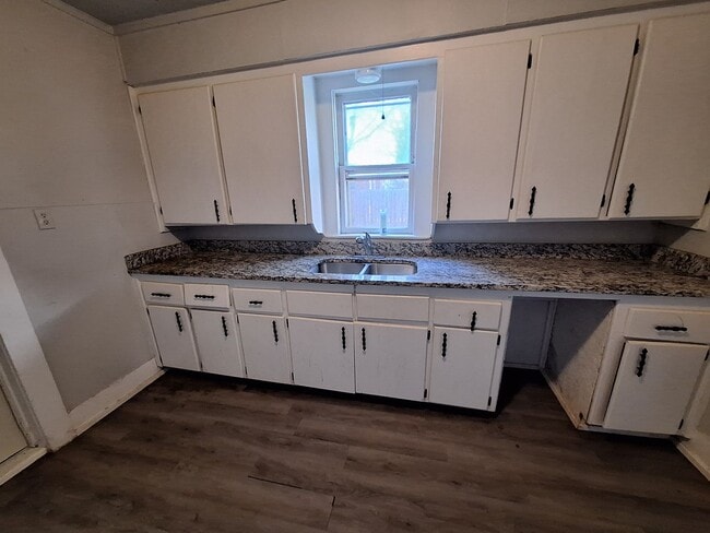 Photo - 1026 Jeanette St