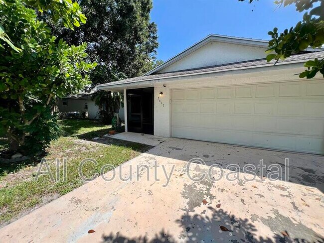 Photo - 2617 SW Chestnut Ln