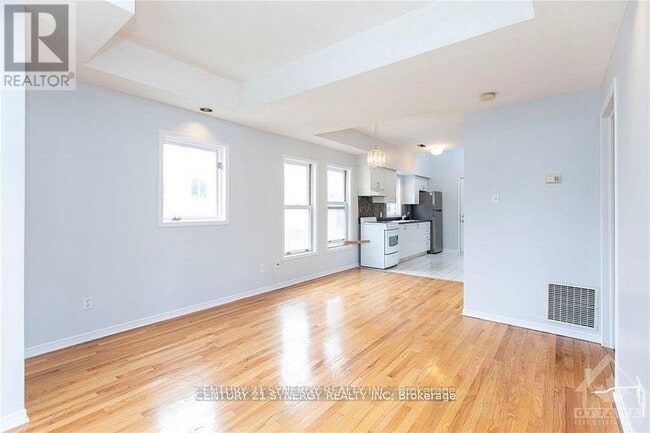 Photo - 450 MacLaren St Unit 11