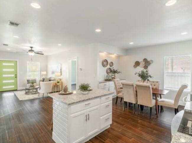 Photo - 1226 Lamar St