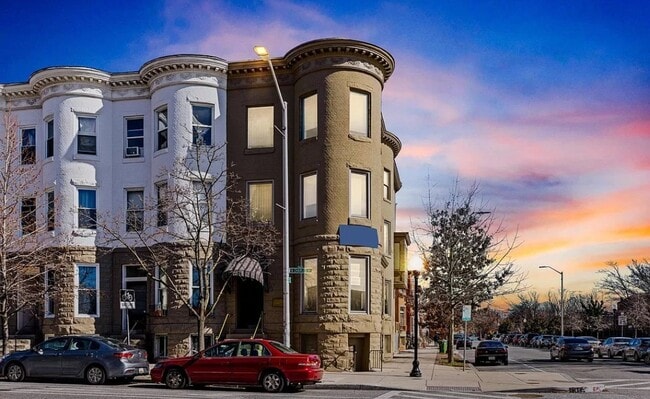 Building Photo - The Jefferson Apartment Unit 1F